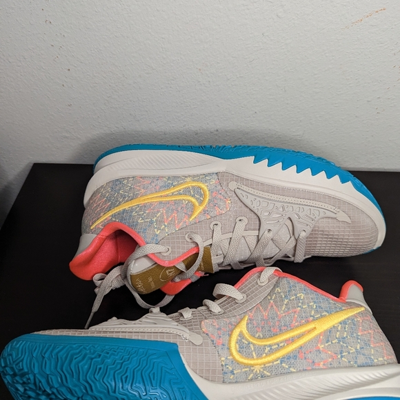 kyrie 7 citron pulse